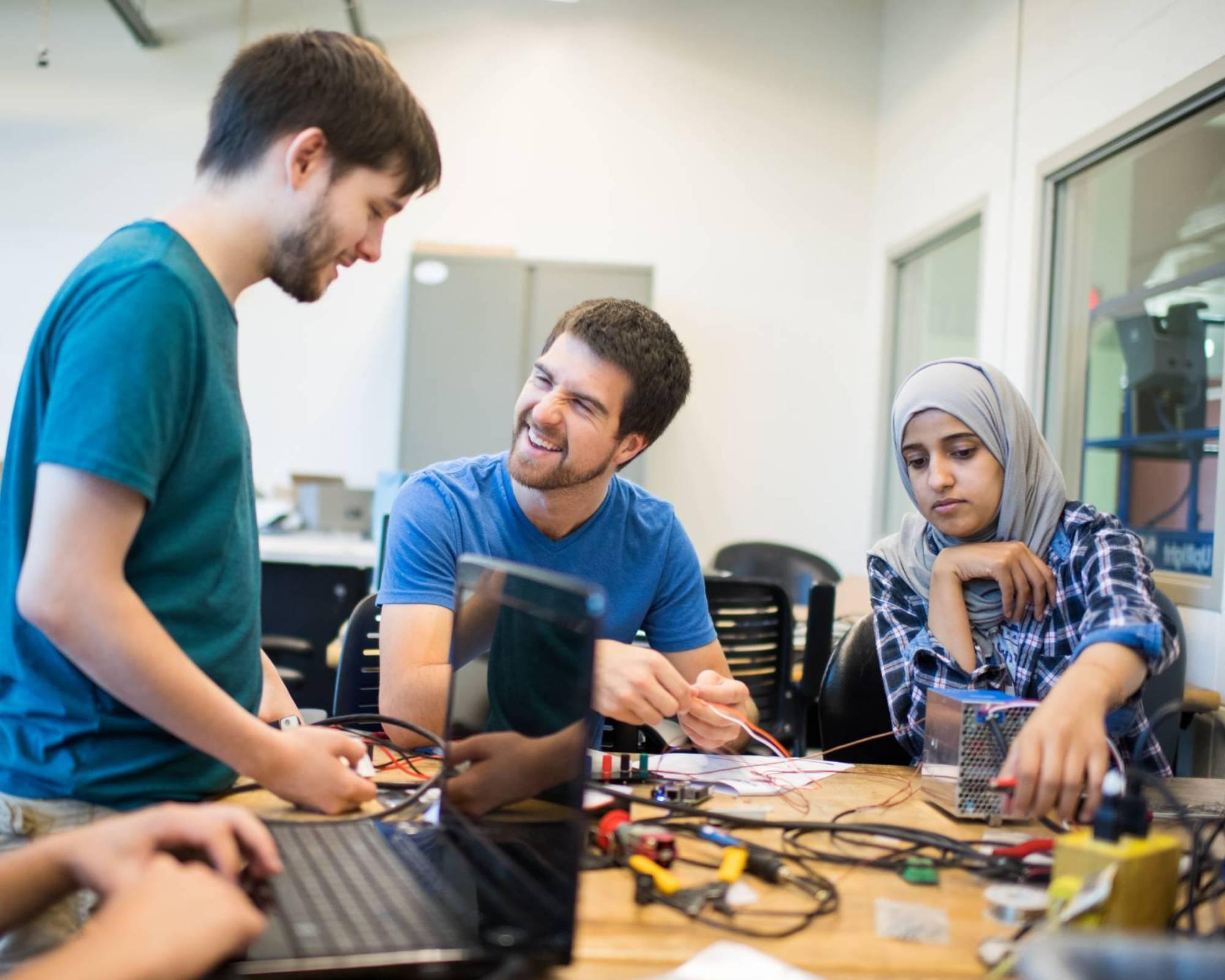 Students in Keller Engineering Laboratories